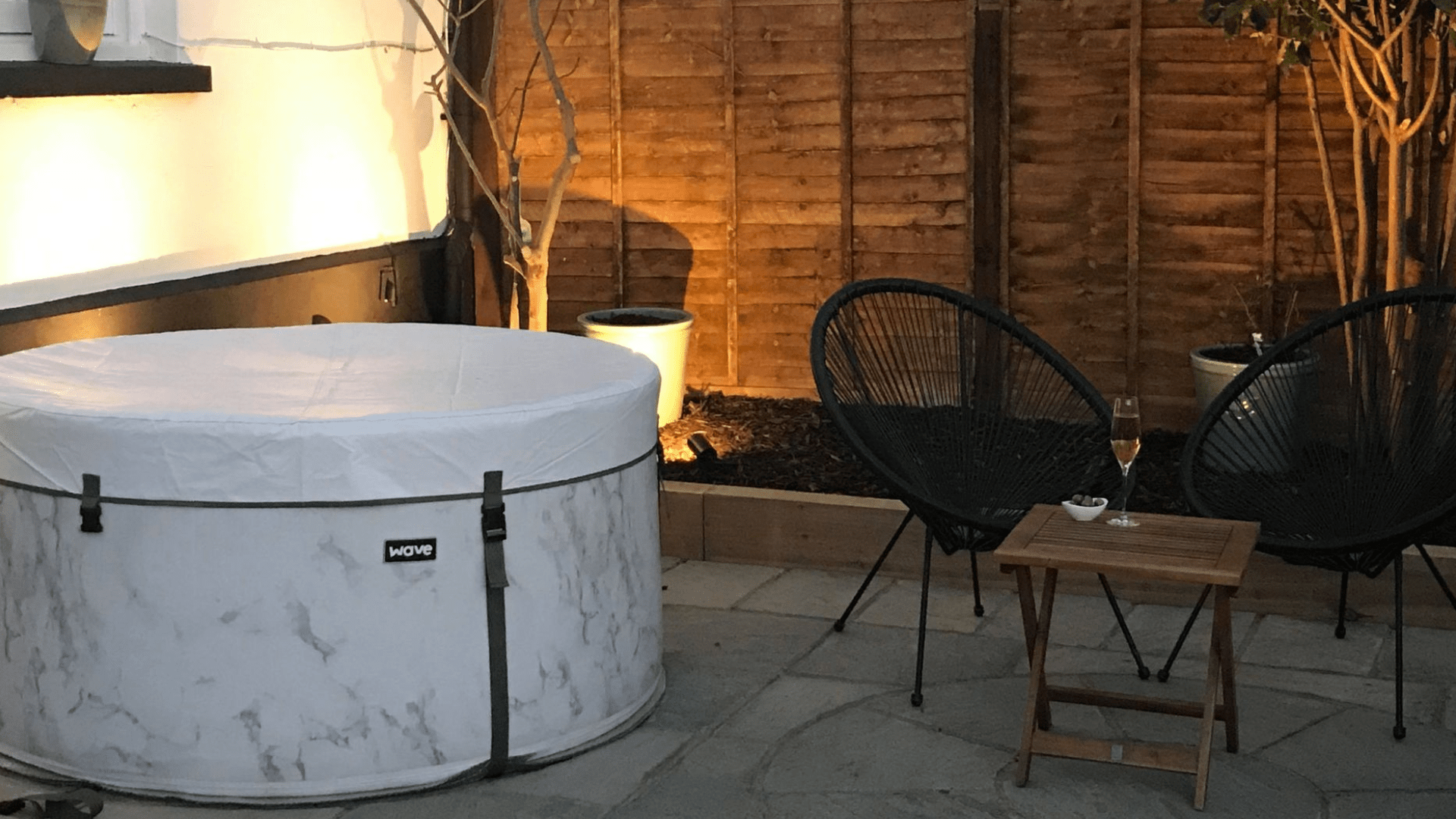 Sip, Soak, and Socialize: Hosting the Hot Tub Party of the Season - Wave Spas USA