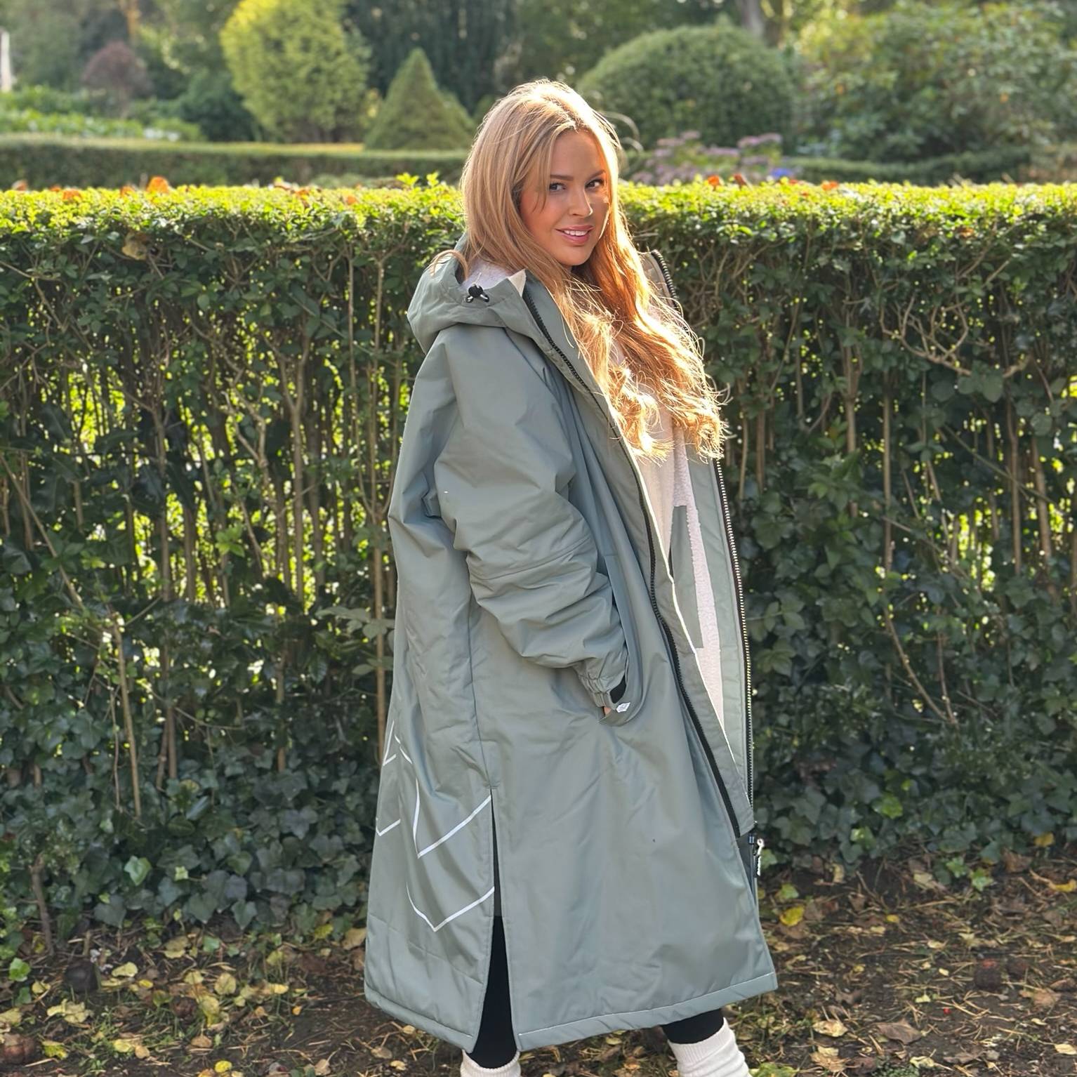 Fleece-Lined Hot Tub Changing Robe | Waterproof & Windproof | Unisex Robes Wave Spas USA