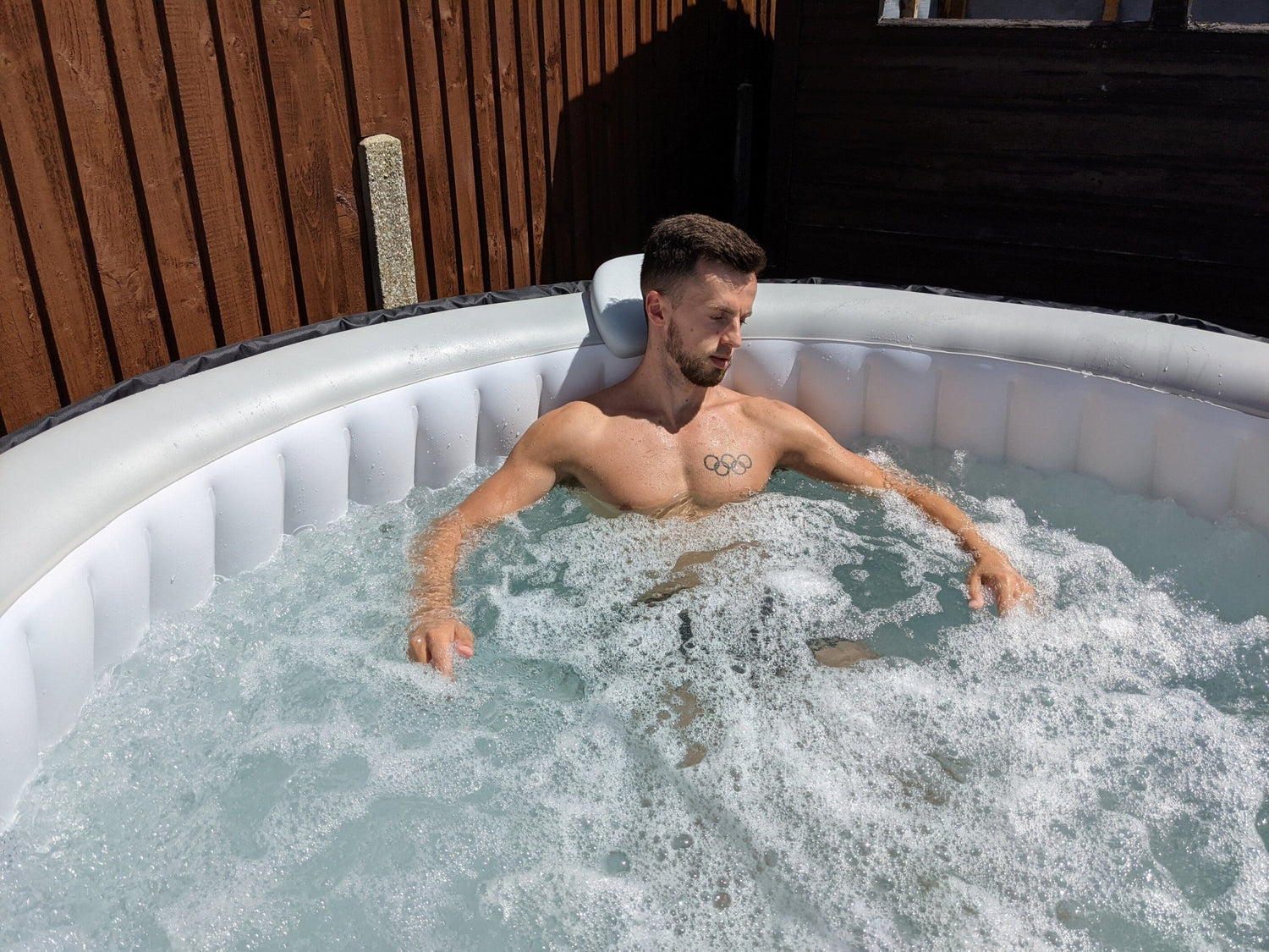 5 Physical Benefits of Hot Tubs (Goodbye, Sore Muscles!) - Wave Spas USA