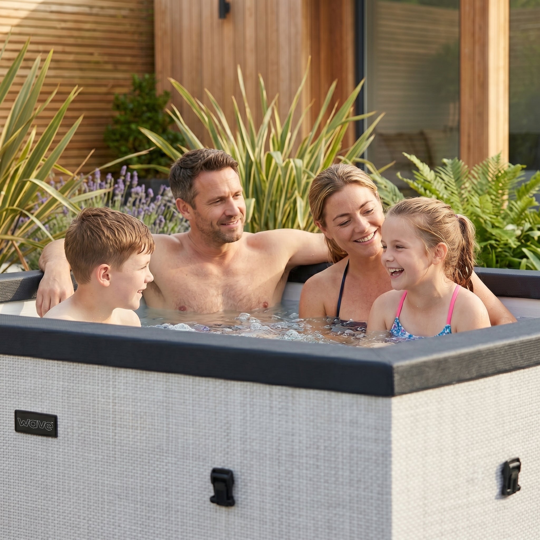 Garda Hot Tub | Premium Inflatable Hot Tub for Relaxation