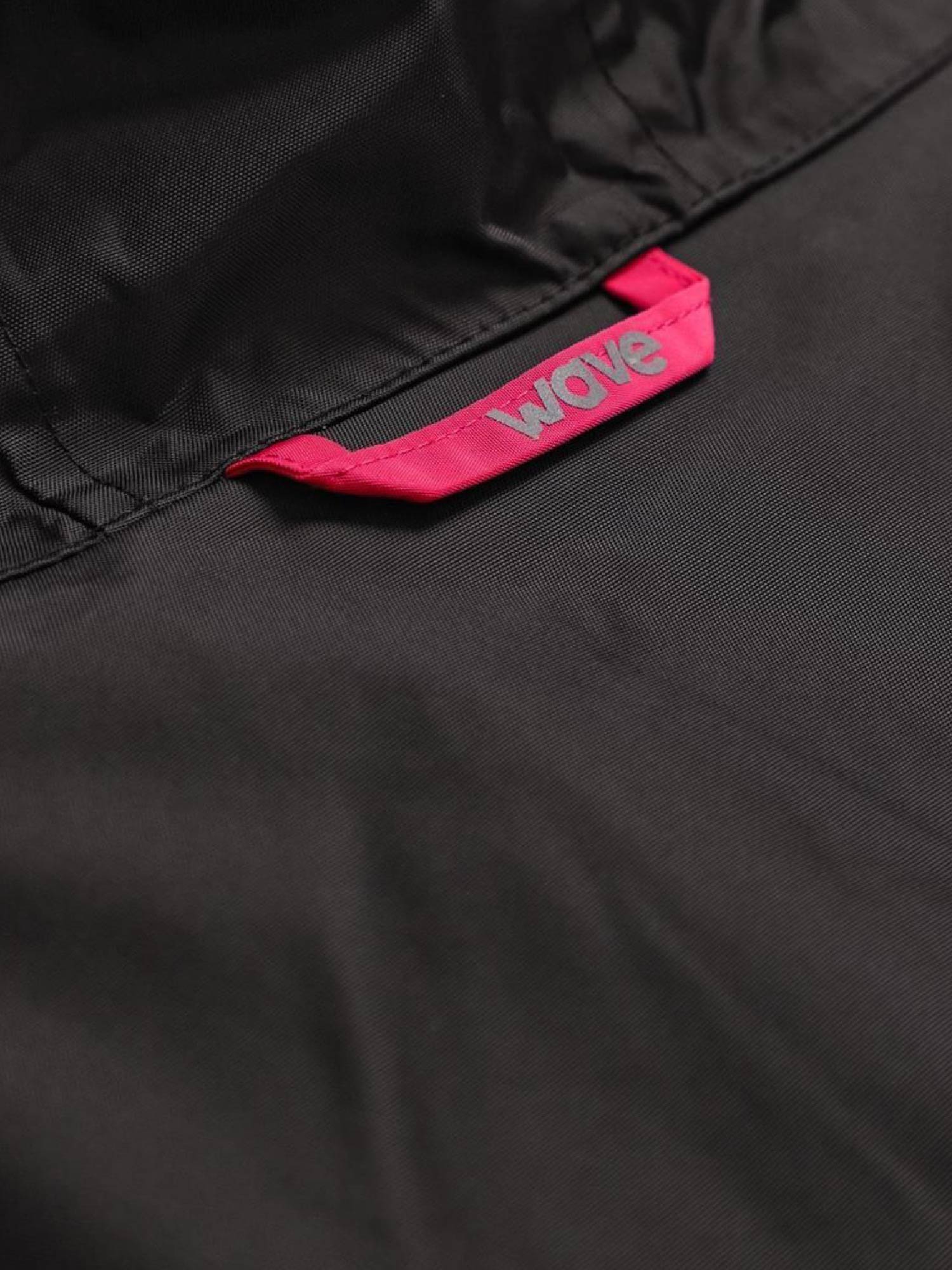 Fleece-Lined Changing Robe | Unisex | Black & Pink  Wave Spas USA   